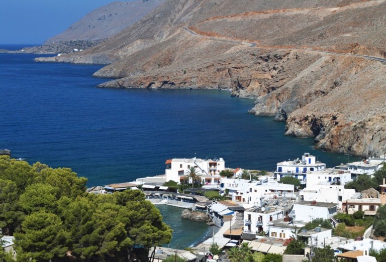 chwra-sfakiwn-chania-krhth-touristikos-odhgos-chaniacomgr-sfakia-fishing-village-at-crete-island-in-greece-401-2f82.jpg