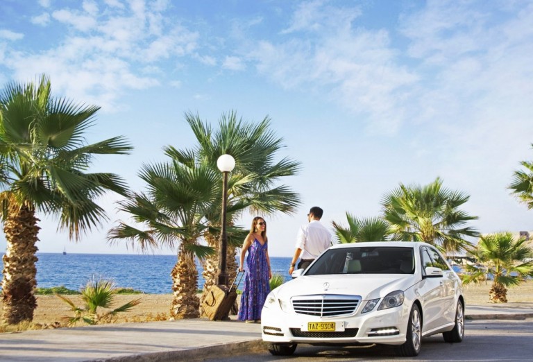 assets/images/e/cozytaxi-port-transfers-in-crete-ad6b26ee.jpg